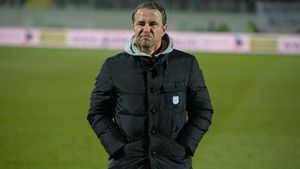 Reghecampf: "Pot să fiu arogant cu rivalele, pentru că n-am pierdut niciun meci contra lor." Ce jucători a vrut să transfere de la Dinamo