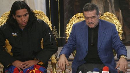 "Eu sunt un angajat!** Gigi răspunde de trecerea lui Dayro pe listă"