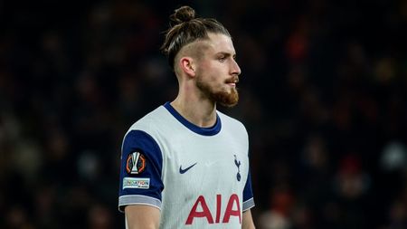 Ce veste pentru Radu Drăguşin! Tottenham îi dă un salariu astronomic rivalului său pentru a-şi prelungi contractul