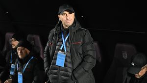 Robert Ilyeș nu a mai suportat și i-a înfruntat pe șefii lui Csikszereda, care insistă să folosească jucători maghiari: „Vreau și eu fotbaliști de calitate”