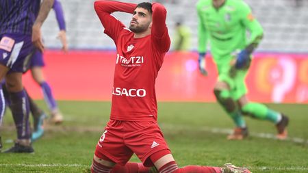 Fotbalistul care era aproape de un transfer pentru un milion de euro s-a accidentat grav. Acum e gata să revină pe gazon, dar formația din Superliga riscă să îl piardă gratis. „Nu o să iau niciun ban!" | EXCLUSIV