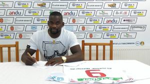  Un atacant trecut pe la Eintracht Frankfurt a "aterizat" în Liga 1: "A semnat un contract pe doi ani!"