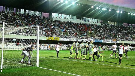 E cel mai urât echipament din istorie? FOTO Cum se îmbracă echipa "legumicultorilor" din Spania