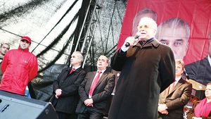 Anghel Iordănescu, urmărit pas cu pas, în campanie
