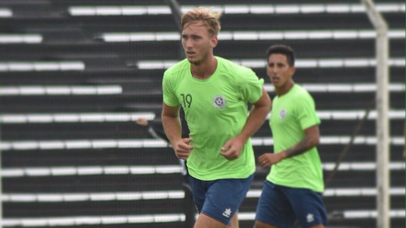 EXCLUSIV | Încă un caz bizar în Liga 1! O echipă ar fi acceptat condiții de neconceput pentru aducerea unui atacant străin: "Să nu intre în insolvență". Dacă îl dă afară trebuie să plătească o sumă uriașă 