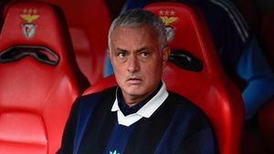 Jose Mourinho, ofertă pentru căpitanul FCSB! „Gigi Becali, 5.000.000 de euro. Jucătorul, 1.200.000 de dolari salariu”