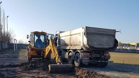 Proiect de modernizare a bazei sportive într-un oraș de lângă București! Echipa de Liga 3 care va beneficia de teren sintetic și nocturnă. ”E o veste pe care o așteptam de când am venit la conducerea acestui club”