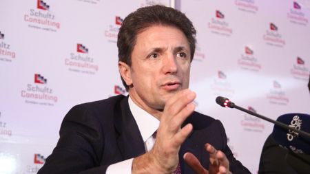Gică Popescu are un plan pentru reluarea Ligii 1. Jucătorii să fie testați și izolați. Ce sfat a primit de la un oficial al clubului FC Barcelona