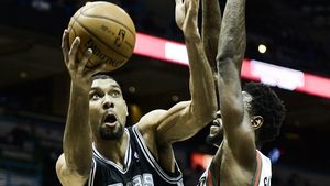Și bătuți, și accidentați! Spurs au pierdut cu Knicks, iar Jackson a suferit cea mai stupidă accidentare din 2013!
