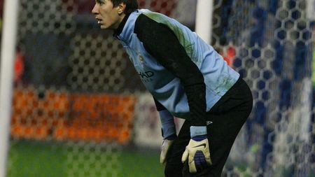 Britanicii îl iubesc pe Pantilimon! Ultimul sondaj are un rezultat uimitor: majoritatea covârșitoare a votanților îl vrea titular cu Norwich