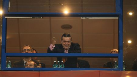 Yovov vine gratis în Ghencea: **"Probabil are o dezlegare să devină liber de contract"