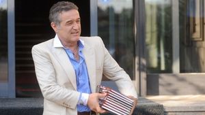 Cum putea rata Becali un "tun" de două milioane de euro. Avea banii pe masă, dar s-a lăsat greu convins: "Abia am reușit!"