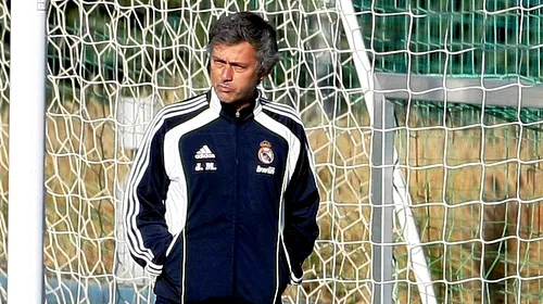 Nu sunt antrenori, dar l-au bătut pe Mourinho! Vezi cum a ajuns Jose „The Special Nine” :)