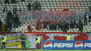 Ultrașii dinamoviști, în război deschis!** "Sudul va trai cu o mie de membri, cu nouă sau cu unul!"