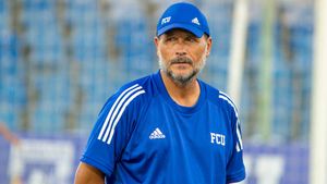 Prima reacție a lui Nicolo Napoli, după numirea lui Marius Croitoru la FC U Craiova: „Pa, la revedere! Îi urez baftă lui Marius!”