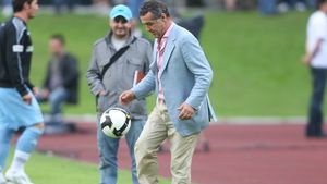 Gigi Becali, prezent din nou la antrenament: **"Ajut echipa, o să avem iar rezultate!"