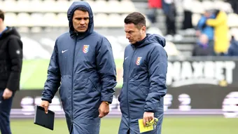 Scene ireale: Ilie Poenaru, demis de la Chindia după ce a ieșit de la conferință. Patru meciuri pierdute la rând și declarații care ar fi deranjat autoritățile locale, cauzele ”execuției” din Vinerea Mare