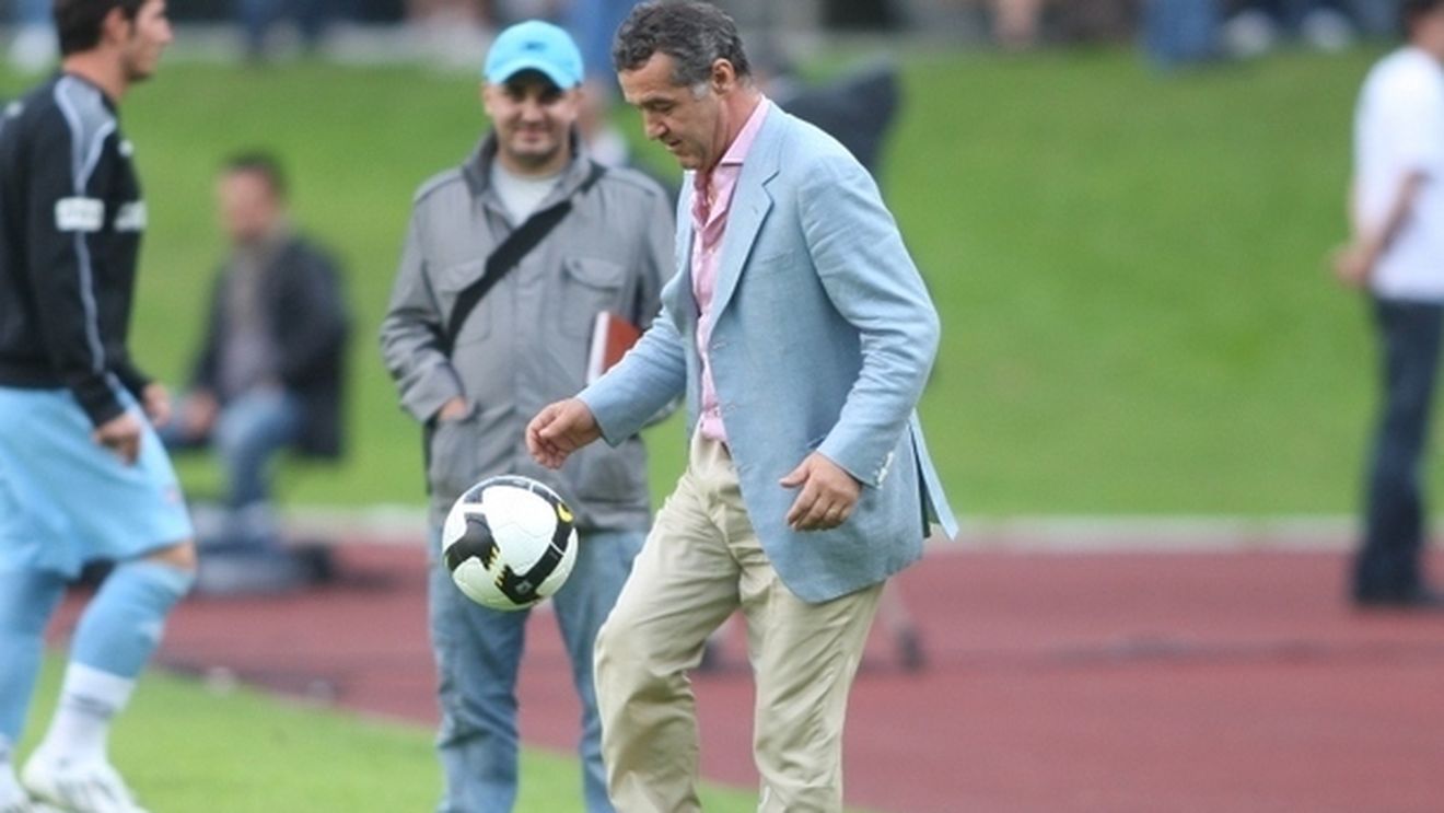 Reghe și-a pus toți banii pe el, Becali îi caută înlocuitor: "Avem nevoie de un alt tip de jucător" **Gigi îi dă cu piciorul unuia dintre cei mai talentați jucători