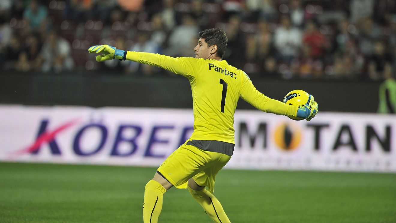 Fanii l-au acuzat că nu vrea să joace, dar Silviu Lung jr. le-a închis gura! Dovada accidentării care îi face zile amare portarului român: ”Am dureri teribile” | FOTO