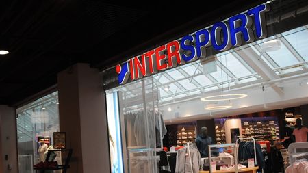 Milionarul s-a angajat la 41 de ani într-un magazin de echipament sportiv: „Da, chiar lucrează aici. Are grijă de un raion”