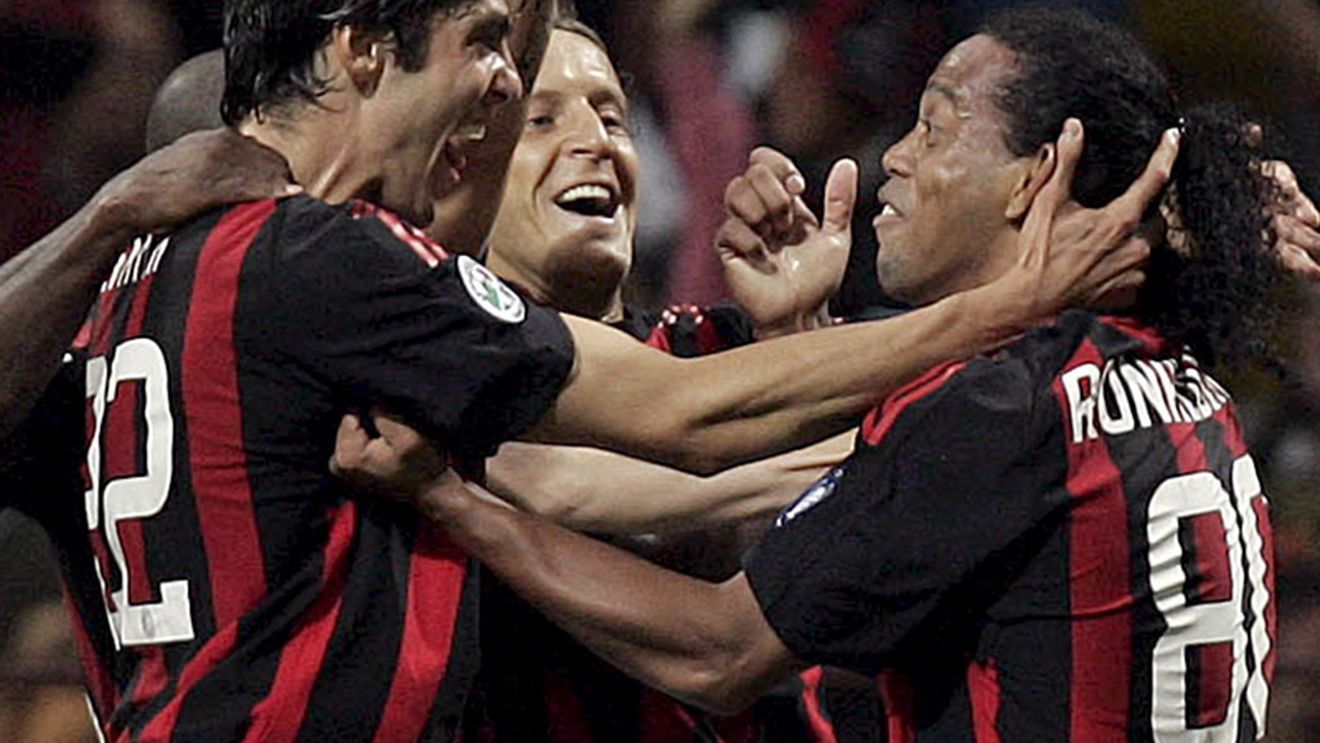 Ronaldinho, gata să-l  înlocuiască pe Kaka!** 'Am devenit lider la Milan'