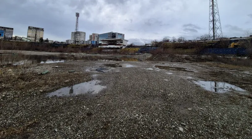 Stadiul proiectului care privește reconstruirea stadionului Municipal Bacău, acum o ruină în mijlocul orașului. Primarul anunță că se face un pas important