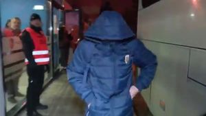 Dialogul din autocar purtat de Moruțan și selecționerul de la U19: "Stătea în ultimul rând, m-am dus la el... Mi-a fost frică". Deși i-a luat apărarea, Boingiu a avut un reproș de făcut