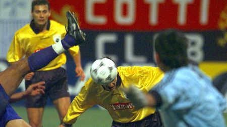 Cea mai dură partidă de fotbal a unei echipe din România în Europa: „Am luat capace pe teren, dădeau cu pumnul”