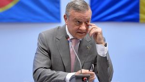 Mircea Sandu, cel mai mare președinte al FRF, a împlinit 70 ani! Ce performanțe a reușit „Nașul” în cei 24 de ani de șefie: „A fost cel mai mare în decursul istoriei”