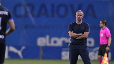 Ilie Dumitrescu îl desființează pe Laurențiu Reghecampf și-l dă ca exemplu negativ. „Inadmisibil! În fotbalul adevărat nu întâlnești asta!”