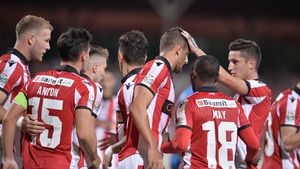 Dinamo și "mitul" salariilor mici. "S-a vorbit foarte mult despre asta". Ce sume încasează "câinii"