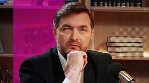 Podcastul „Altceva”, realizat de Adrian Artene, nominalizat la premiile Radar de Media după doar un an de producție!