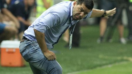 Contra: "Steaua nu este în scădere de formă, e favorită în meciul cu Petrolul"