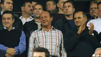 Întâlnire de câteva ore între Traian Băsescu și milionarul din fotbalul românesc: „Până la 4:00, cu whisky în față. Asta m-a întrebat”