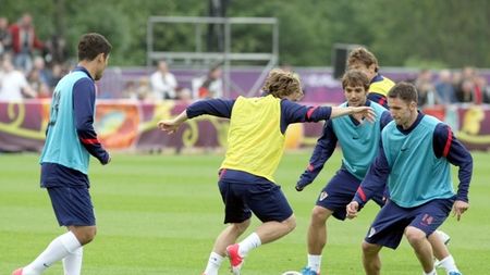 "Diavolii" s-au repliat după "ratarea" lui Hazard!** Au pregătit o ofertă fabuloasă pentru un jucător dorit de Real! Răspunsul: după încheierea EURO 2012