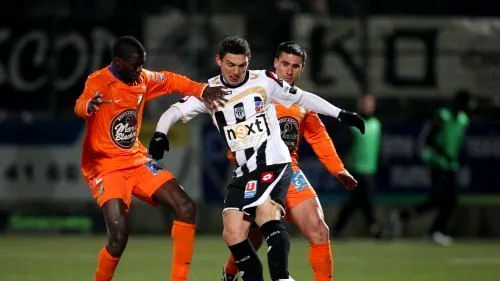 VIDEO Thriller pe Stade Jean Bouin!** Dubla lui Keșeru o duce pe Angers în 16-imile Cupei