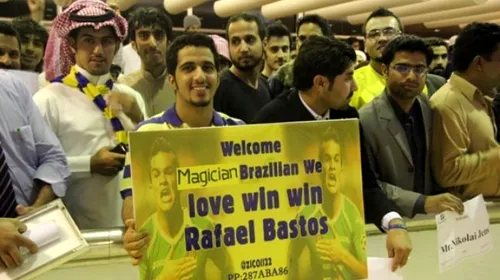 FOTO Venirea lui Bastos a declanșat nebunia pe aeroportul din Riad!** A fost întâmpinat ca un erou de fanii lui Al Nasr