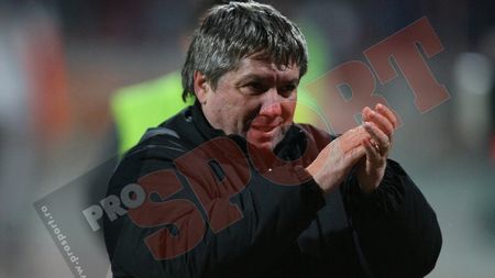 "Tălnar e cu o clasă peste Rednic și Andone!** De dimineață, amărâtul voia să plece de la Dinamo"