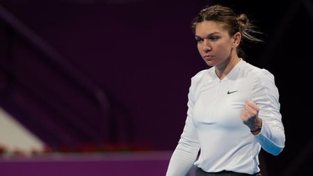 VIDEO | Simona Halep a făcut spectacol în meciul cu Lesia Tsurenko! Pur și simplu și-a lăsat adversara fără replică: cele două puncte care au ridicat fanii în picioare