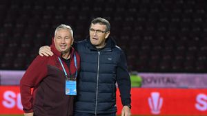 Eugen Neagoe a acuzat arbitrajul și după CFR Cluj - Universitatea Craiova 1-1: „Nu poți să ne sperii așa cu cartonașul roșu! Mai ușor, că avem probleme cu inima!”