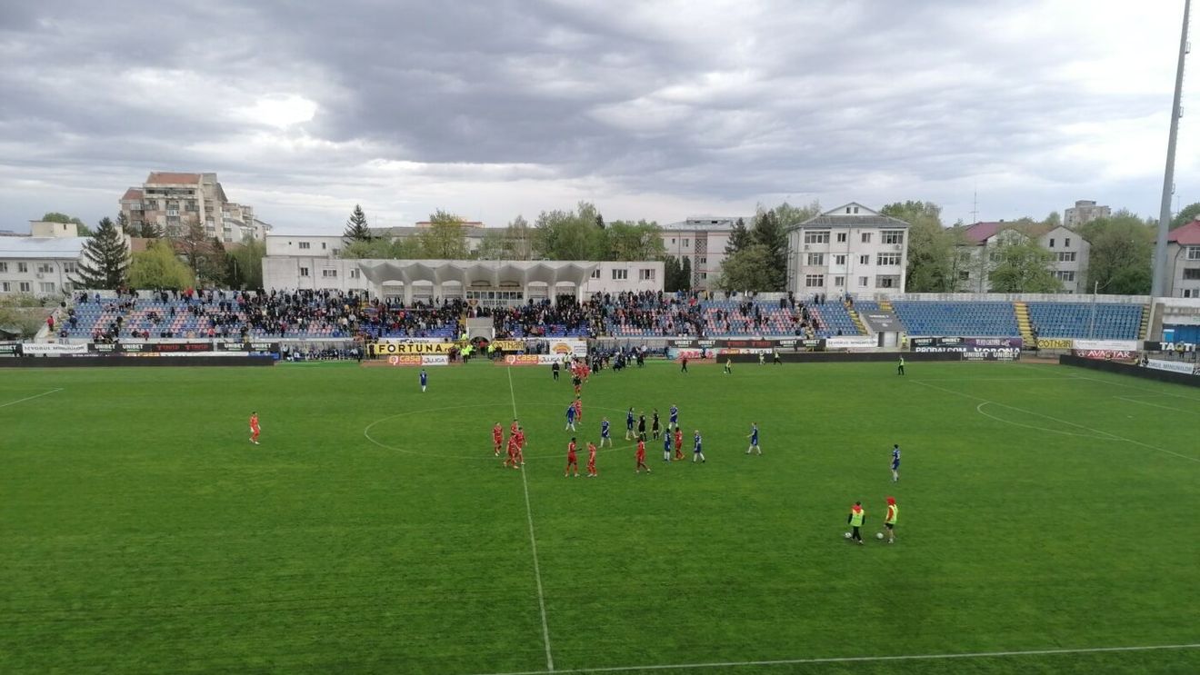 FC Botoșani - FC U Craiova 1948 2-1. Două cartonașe roșii și multă tensiune în Moldova