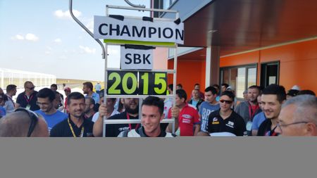Robert Mureșan e campionul României la SuperBike 1000 cu trei victorii în trei etape. Duel spectaculos între Cazacu și bulgarul Karanyotov pentru locul 3