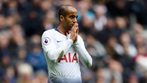 S-au calificat în semifinalele Ligii Campionilor, dar tremură pentru calificarea în sezonul următor al UCL. Tottenham a pierdut primul meci pe arena de 1 miliard de euro