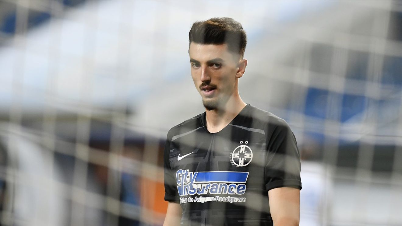 Andrei Vlad, făcut praf de fanii FCSB-ului. Postarea care i-a enervat pe ultrași. „Ești cel mai slab din istoria echipei!” Portarul a șters rapid mesajele, dar noi le avem | FOTO