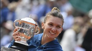 Lovitură de grație pentru Stephens! FOTO | Americanii au proiectat imaginea Simonei Halep în centrul New York-ului