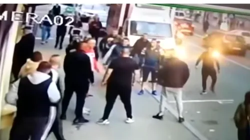 Huliganii de la „U” Cluj au folosit macete și spray lacrimogen într-o bătaie generală. VIDEO