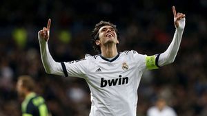 Supergol și record URIAȘ pentru Kaka!** Brazilianul și-a făcut în meciul cu Ajax cadoul de despărțire perfect