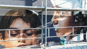 Nadia Comăneci, celebrată printr-un mural spectaculos în oraşul natal: „10 pentru Oneşti”