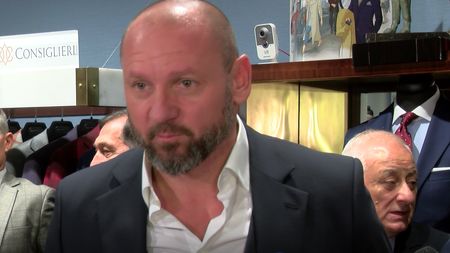Generația de Aur, de la tricoul de joc, la costum. Bogdan Stelea: "În echipamentul de fotbal simți presiunea". "Stelică" îl laudă pe Hagi: "Nu m-a surpins că e pe primul loc"