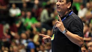 Radu Voina: "Franța și Brazilia sunt cele mai periculoase adversare!"** Lotul pentru CM și programul României